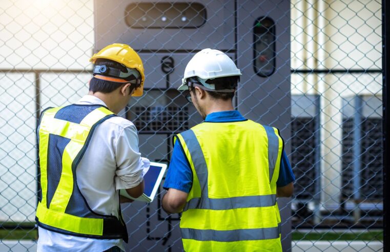 Dlaczego prefabrykacja szaf sterowniczych jest ważna dla niezawodnej automatyki przemysłowej?